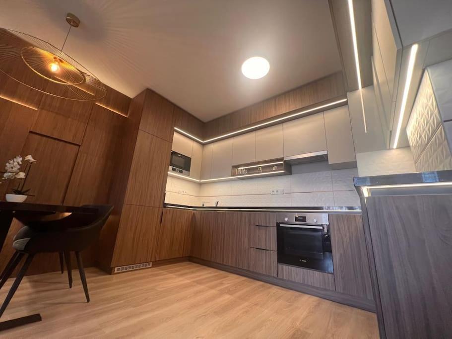 Karzo Property Lk 206 Budapest Luaran gambar