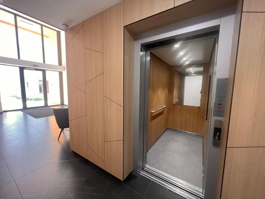 Karzo Property Lk 206 Budapest Luaran gambar