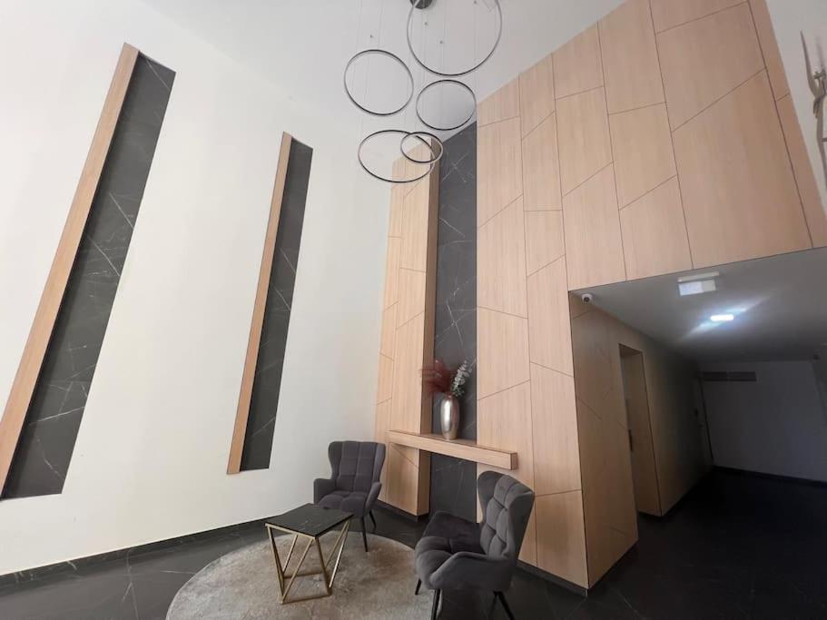 Karzo Property Lk 206 Budapest Luaran gambar