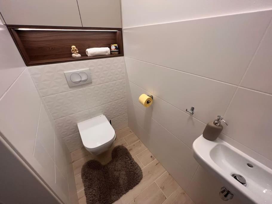 Karzo Property Lk 206 Budapest Luaran gambar