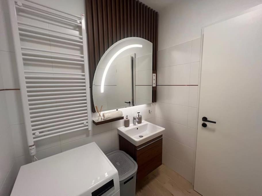 Karzo Property Lk 206 Budapest Luaran gambar